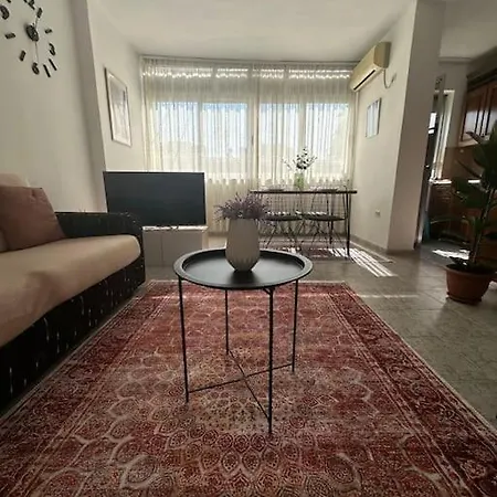 Apartment A&e *