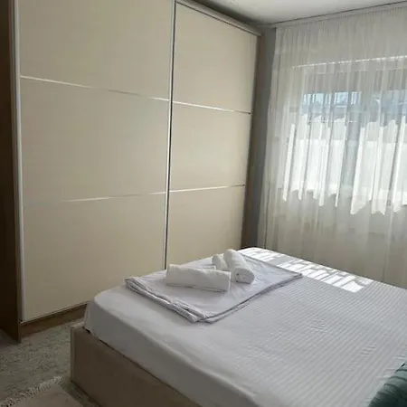 A&e * Tirana