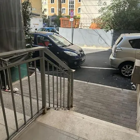 A&e * Tirana